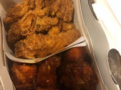 -BHC炸鸡(明洞总店)