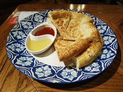 新疆烤馕-阿罗新疆菜(人民广场店)