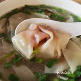 洛阳街头早餐，尝试一下北方馄饨和烫面角