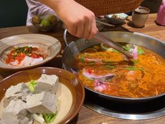 -野山舂·贵州现舂酸汤牛肉(东山店)