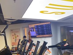 -超鹿运动(达信大厦店)