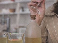桂花乌龙冷泡茶-茶是一枝花泡茶店