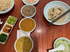 -裕兴记•蟹黄面馆(人民广场店)