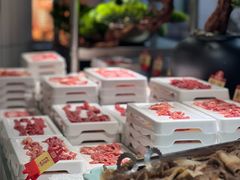 -四囍码头海鲜烧烤自助火锅(外滩南京东路悦荟广场店)