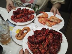 -金马门国际美食百汇(珞喻路店)