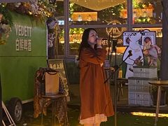-瑞虹新天地月亮湾