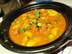 土豆牛腩煲-伙靠·江浙菜(田林路店)