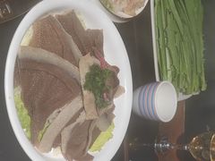 -牛员外鲜切牛肉火锅