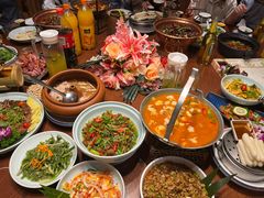 -老滇山寨•云南特色菜•地方菜•民族风情歌舞表演(金碧店)