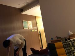 -良子足疗按摩