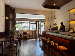 -Café Monson