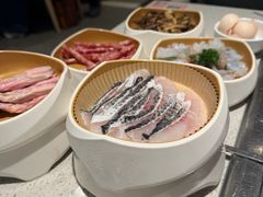 -海底捞火锅(芜湖银泰城店)