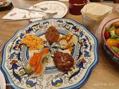 土耳其开胃小吃拼盘-Yum Yum 土耳其风味餐厅(万达尊店)