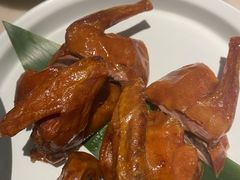 红烧乳鸽-汤城小厨•粤菜•靓汤(西直门凯德MALL店)