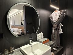 -朵兰达V酒店(成都春熙路太古里国金中心店)