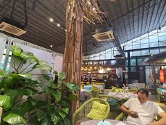 大堂-大树头森林餐厅(番禺广场店)