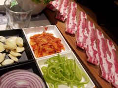 -千纸鹤嫩汁烤肉(学府店)