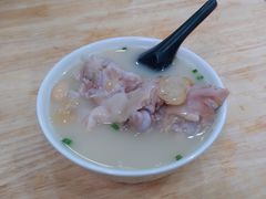 -雷祖芳老妈蹄花店