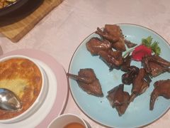 -小梅鸽香港餐厅·小鼎玖煲(南湖店)