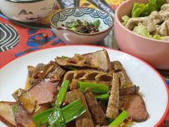 干笋炒腊肉-弘烨 贵州酸汤 鱼火锅(东财店)