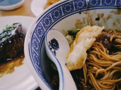 -沪西老弄堂面馆(定西路店)