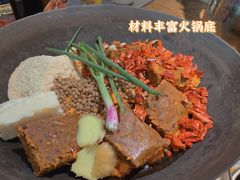 -四小区火锅·巷子里的重庆火锅(花照壁店)