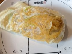 咸蛋黄土豆丝卷筋饼-姥姥家春饼店(八里庄店)