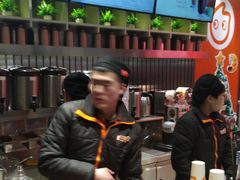 -CoCo都可(湖滨银泰店B区店)