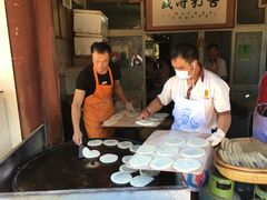 自助取餐区-眼镜粑粑