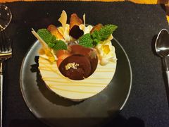 草莓奶冻-AZUL by FUEL蓝色·法式酒馆(琶醍店)