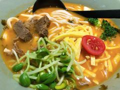 特制雪菜牛腩面-陳八两面家(滨江天街店)