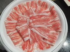 -宽板凳老灶火锅(台湾街店)