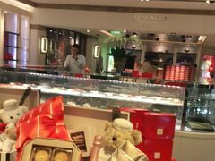-上海半岛酒店·半岛精品店