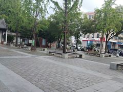-汇龙潭