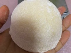 -蜜蜂小象·榴莲千层蛋糕(时代汇11栋店)