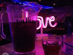-UP嘻哈酒吧(粉巢店)