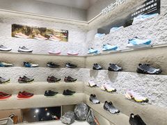 -SALOMON萨洛蒙(北京王府中环店)