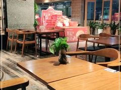 大堂-昆明冠生园·蛋糕·面包(朗悦湾店)