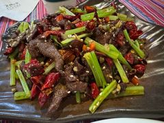 -香巴拉云南餐厅(华莱坞店)