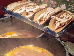 -芸山季·云南山珍菌火锅(人民广场来福士店)