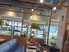 -渝信川菜 · 川味家常菜(财富购物中心店)