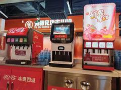 -龍歌自助小火锅(市北CBD万达店)