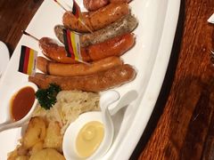 -1886德国汽车餐厅(外滩十六铺码头店)