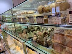 -白玉兰食品甜凤店(合生汇店)