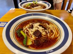 -霸蛮湖南菜·牛肉粉(荣京西街店)