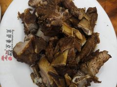 -老鼎万春卤菜(鹭湖宫8区店)