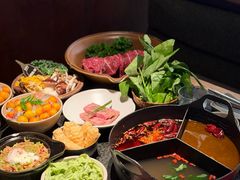 -三出山火锅(南京万象天地店)