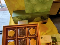 -星巴克(美丽华花园店)