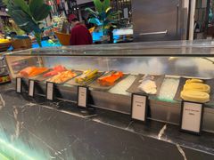 -广州万富希尔顿酒店·感趣自助餐厅·金秋蟹宴生蚝海鲜刺身