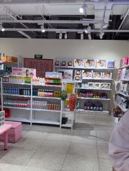 -嗨本可潮玩仓(大兴大悦春风里店)